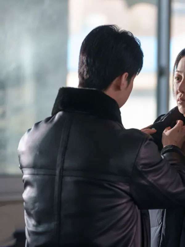 Queen Mantis 2025 Cha Soo-yeol Black Leather Jacket