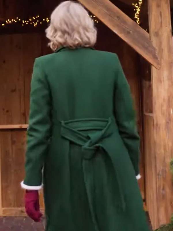 A Heidelberg Holiday Ginna Claire Mason Green Coat