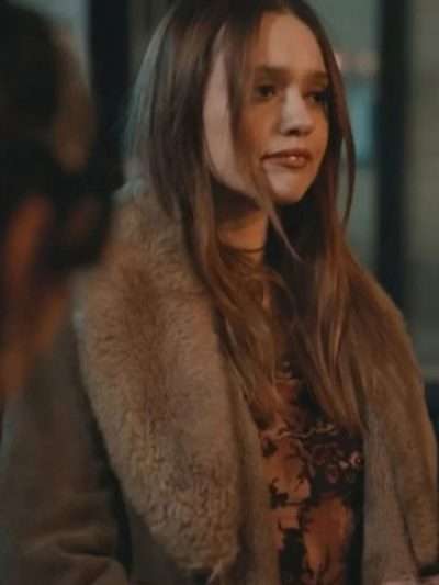 TV Series Daddy Issues S01 Aimee Lou Wood Shearling Brown Leather Coat