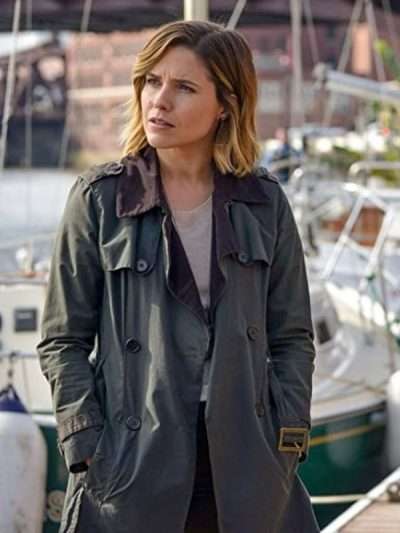 Erin Lindsay Chicago PD S03 Grey Coat