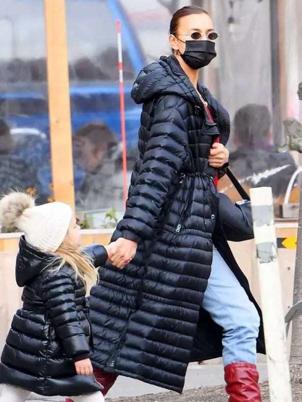 Street Style Irina Shayk Black Hooded Puffer Coat