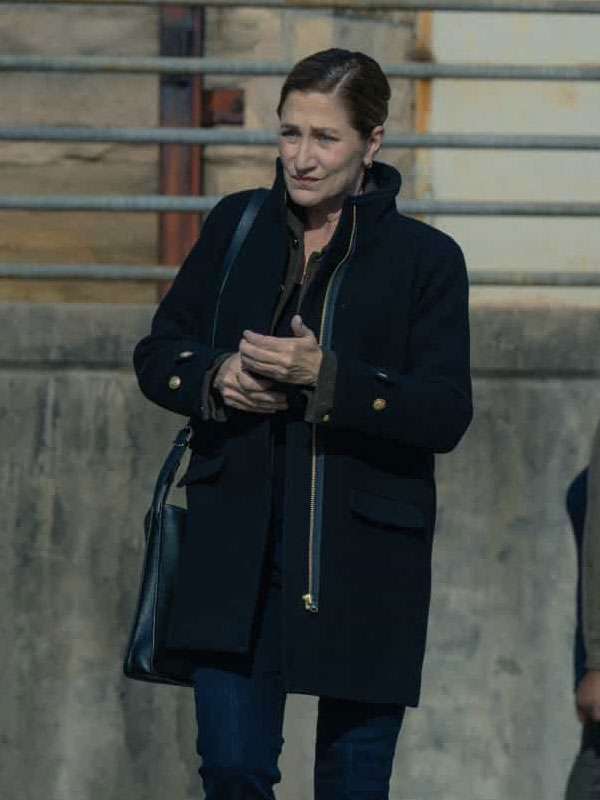 Nina Hobbs Mayor of Kingstown S04 Black Coat