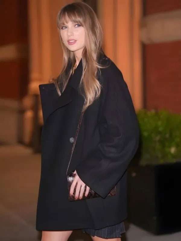 NYC 2025 Taylor Swift Black Wool Coat
