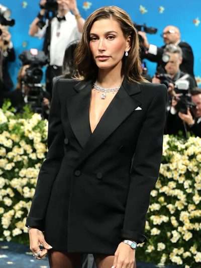 Met Gala 2025 Hailey Bieber Black Blazer