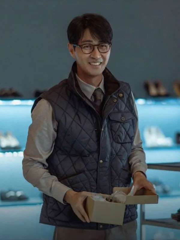 No Other Choice 2025 Cha Seung-won Grey Quilted Vest