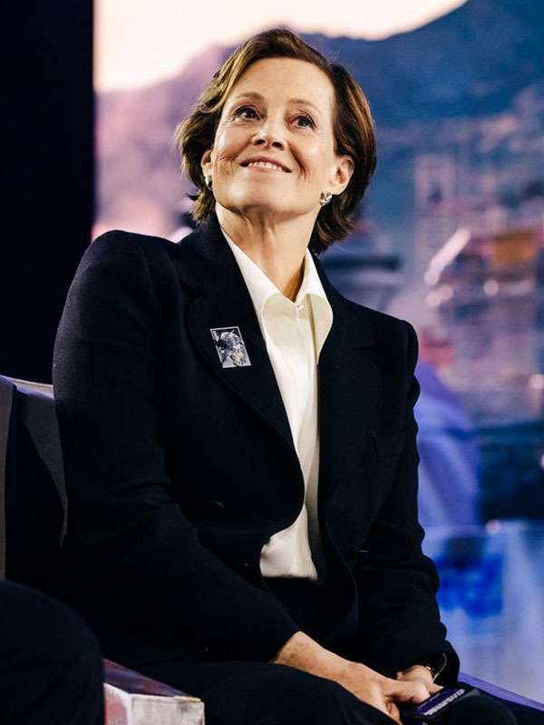 Sigourney Weaver The Mandalorian and Grogu Black Blazer