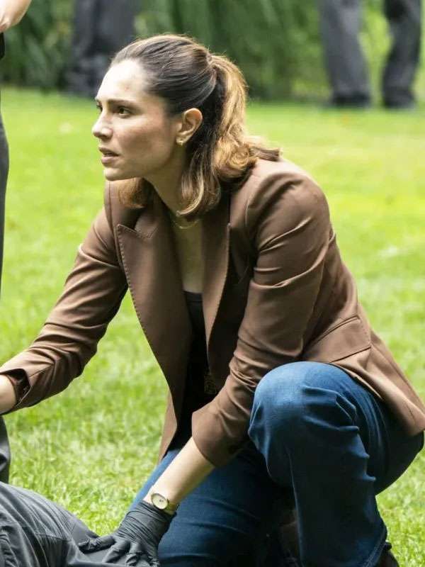 Juliana Aidén Martinez FBI S08 Brown Blazer