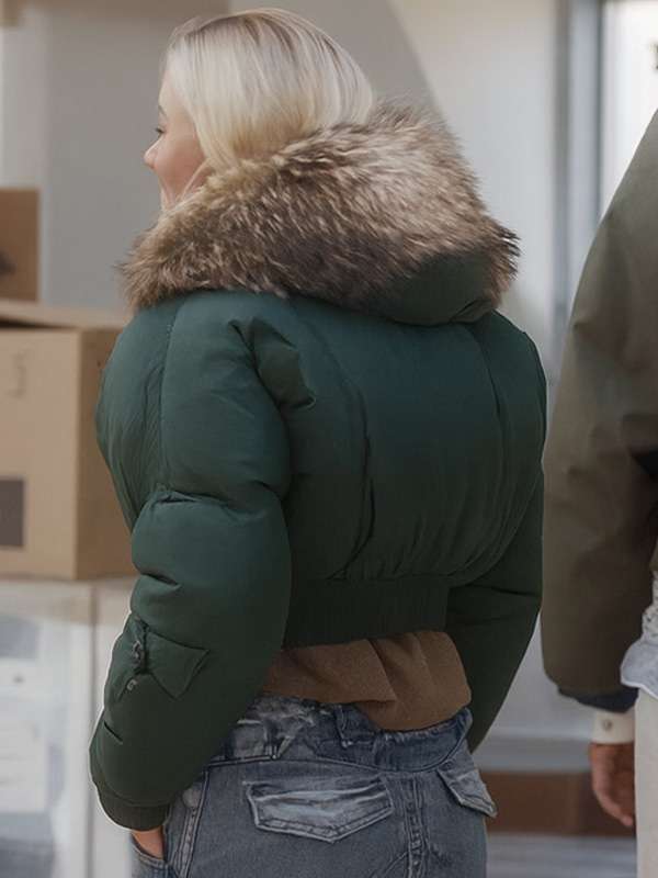 Zara Larsson Up Close 2025 Cropped Puffer Jacket