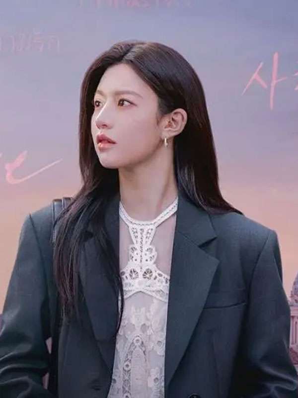 Can This Love Be Translated 2026 Go Youn-jung Black Blazer