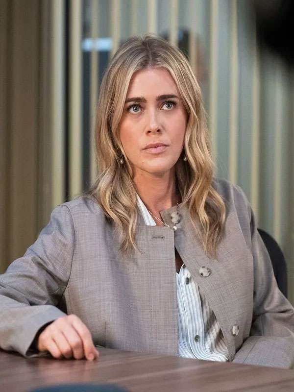 Rebecca Henderson The Hunting Party S02 Jacket