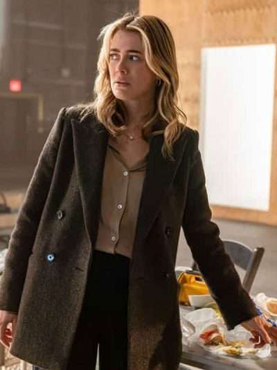 Rebecca Henderson The Hunting Party S02 Coat