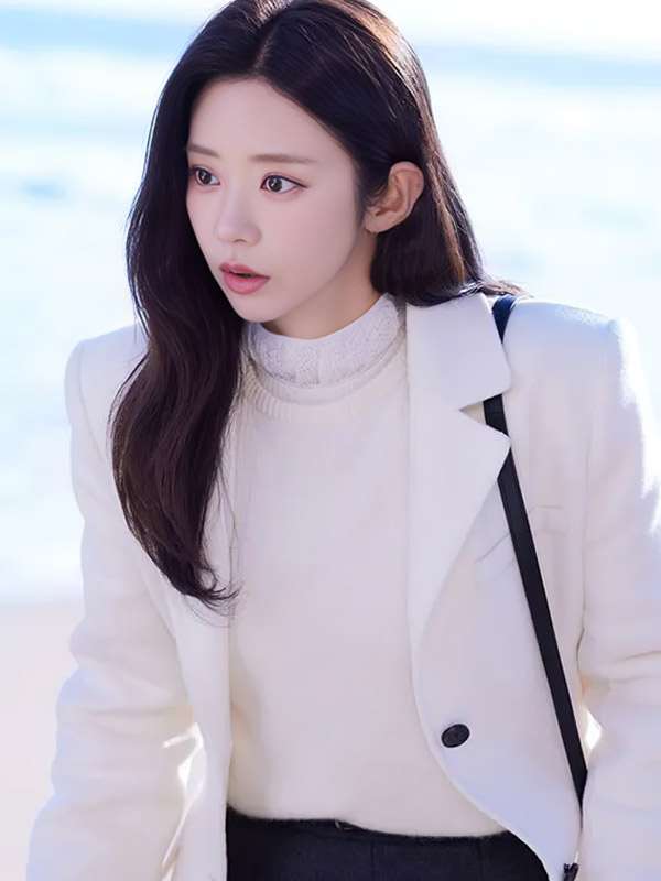 Spring Fever S01 Yoon Bom White Trench Coat