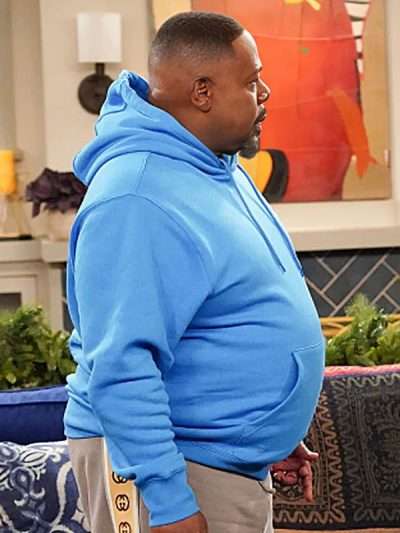 The Neighborhood S08 Cedric the Entertainer Blue Hoodie