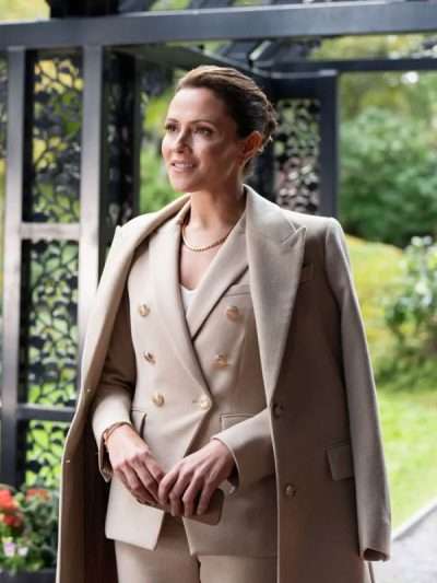 Tv Series S03 Tracker Italia Ricci Beige Wool Coat