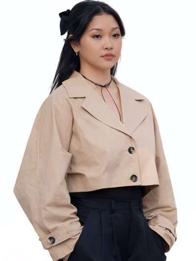 XO, Kitty 2026 Lara Jean Covey Beige Cotton Cropped Jacket