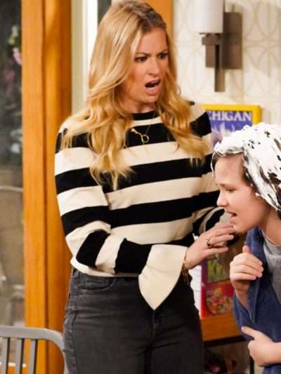 The Neighborhood S04 Beth Behrs Black and White Stripe Sweatshirt