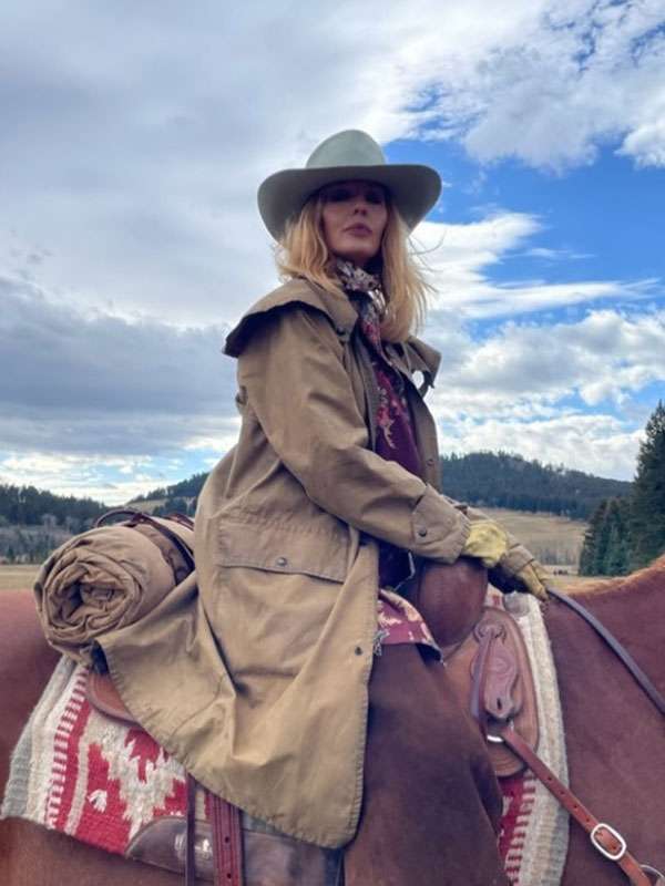 Beth Dutton Dutton Ranch S01 Brown Cotton Coat