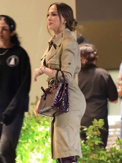 Jennifer Lopez 2026 Beige Trench Coat