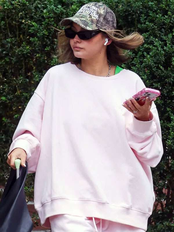 Madelyn Cline NYC 2026 Baby Pink Oversized Sweatshirt