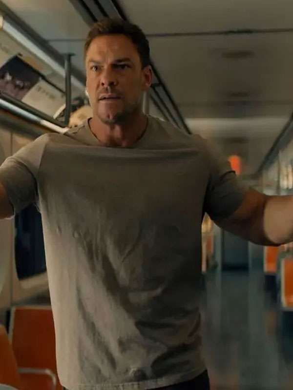 Alan Ritchson Runner Reacher 2026 Grey T-Shirt