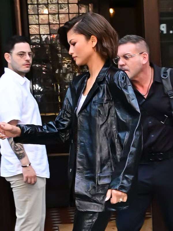 Zendaya The Odyssey Press Tour 2026 Black Leather Blazer