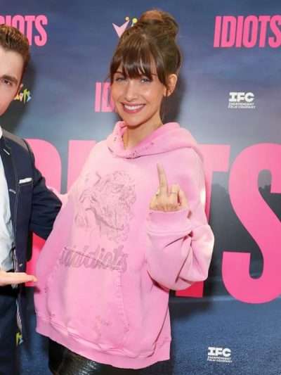 Alison Brie Idiots 2026 Pink Hoodie
