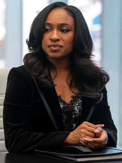 Beauty in Black S02 Kimmie Velvet Blazer