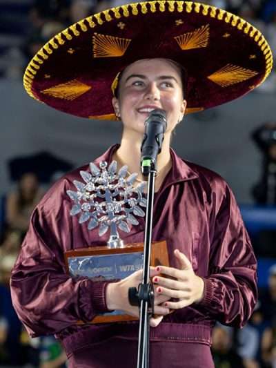 Iva Jovic Guadalajara Open 2026 Burgundy Jacket