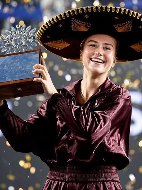 Iva Jovic WTA 500 Guadalajara Open 2026 Burgundy Track Jacket